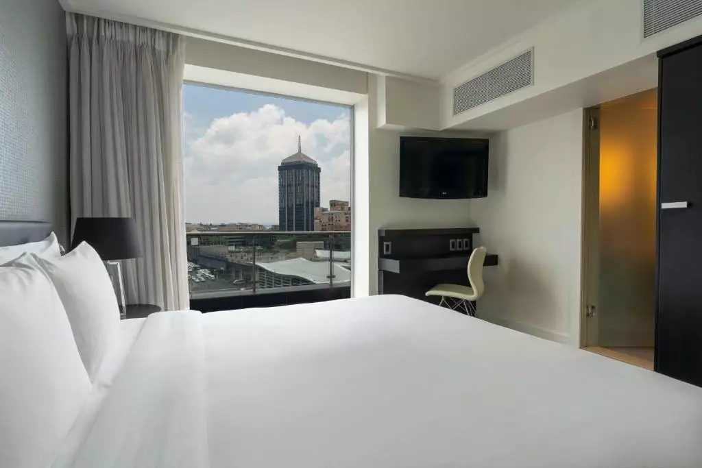 اتاق 3هتل رادیسون بلو ژوهانسبورگ